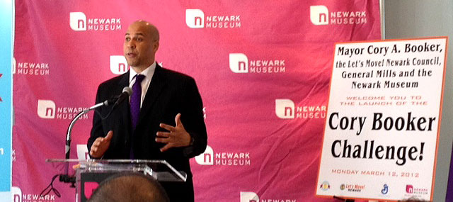 Cory Booker Challenges Newark to Get Fit — Online