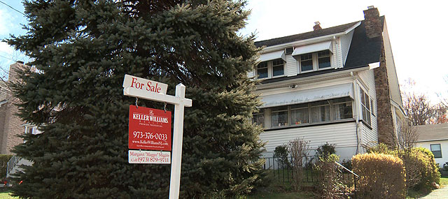 Realtors Begin to See Slow Housing Recovery