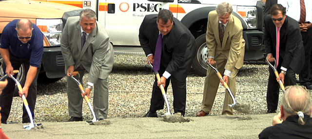 Christie Breaks Ground on Solar Farm, Defends Veto of Port Authority Oversight Bill