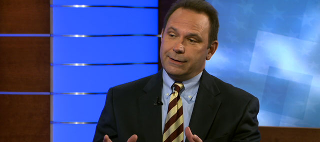 Analyst Says Clinton Speech Connected with Audience, Christie Not So Much
