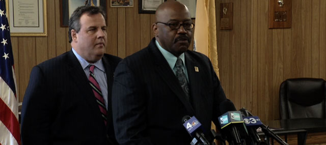Third Democratic Mayor Endorses Christie for Governor