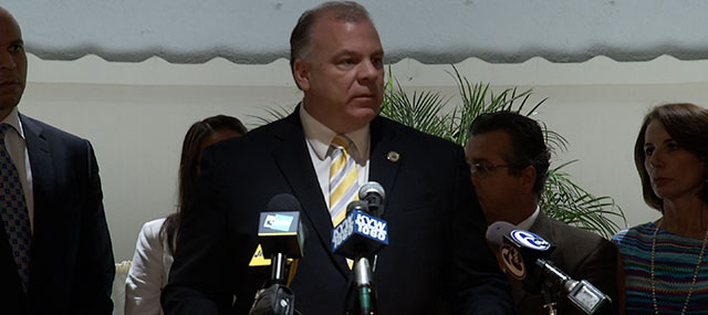 Booker Gets Full Backing of South Jersey Democrats
