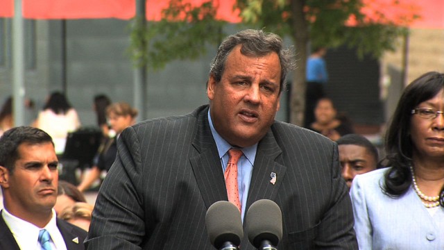 Christie Says He’ll Leave Syria Decision to Washington Reps, Applauds NJIT Use of Bond Money