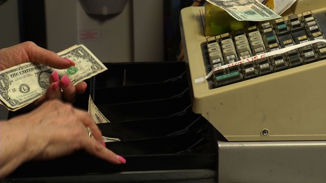 Federal Employees Head Back to Work After Lawmakers Reach Deal
