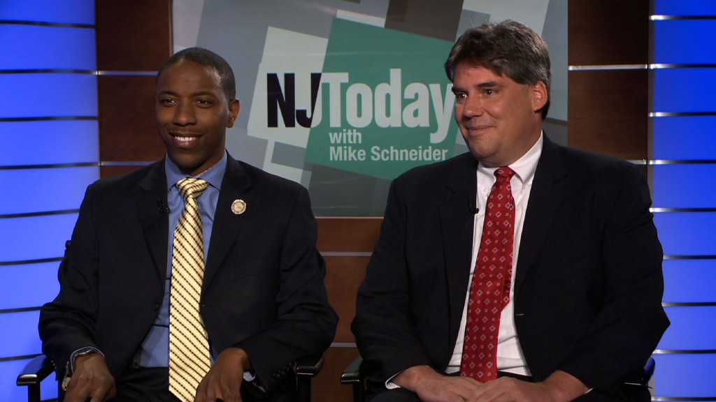 Political Roundtable: Oct. 25, 2013