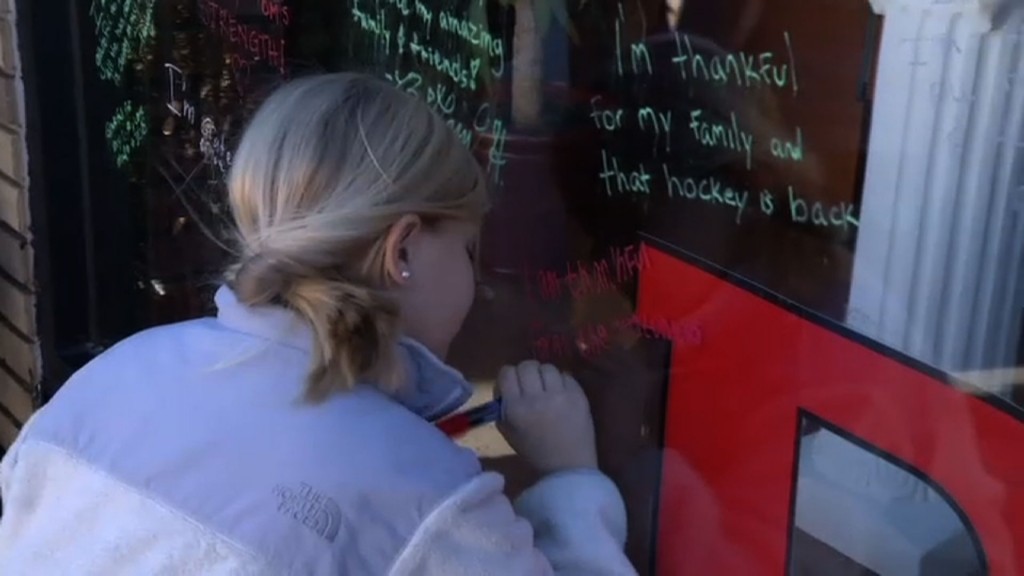 Gratitude Graffti Project in Highland Park