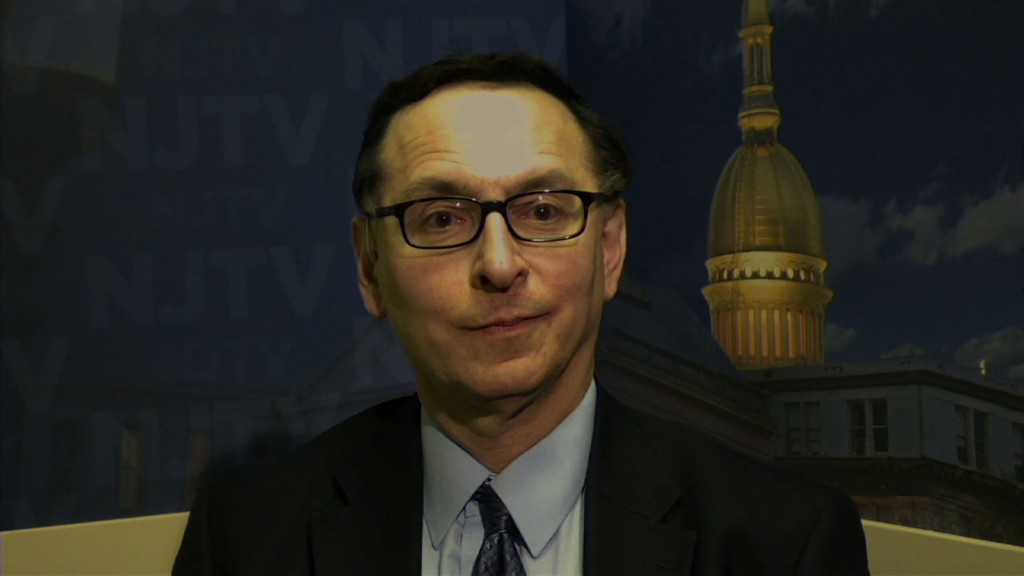 Expert Says Online Gambling May Be Dangerous For Those With Gambling Addictions