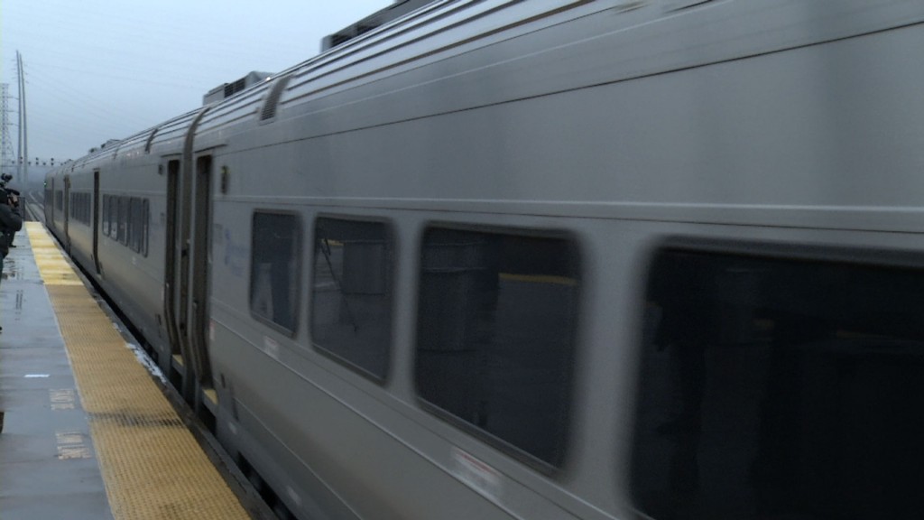 Mass Transit Agencies Unveil Special Programs for Super Bowl