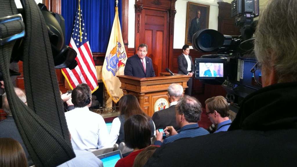 Gov. Christie Fires Staffer, Denies Involvement in Lane Closures