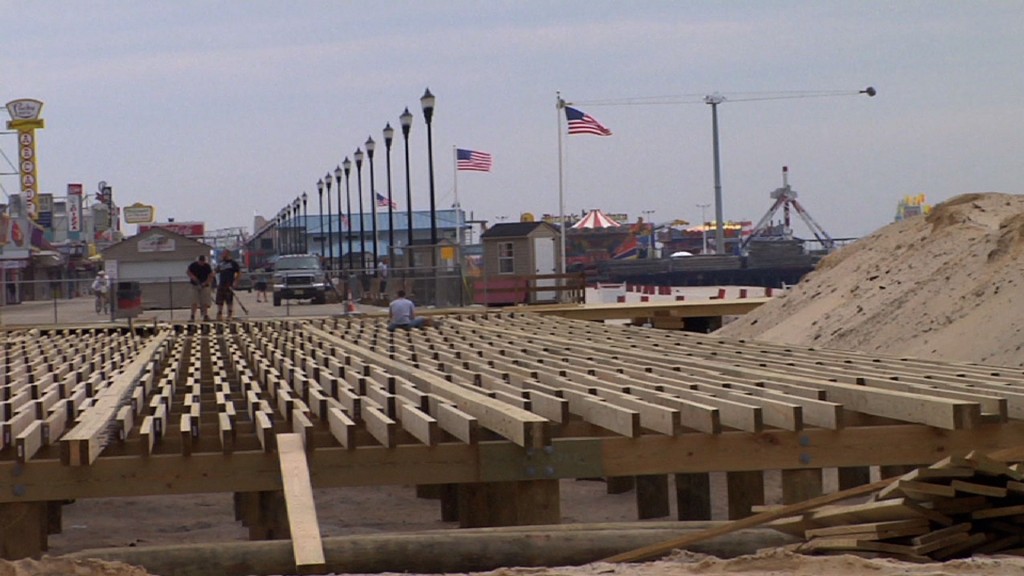 Seaside Gets Ready for Summer Season