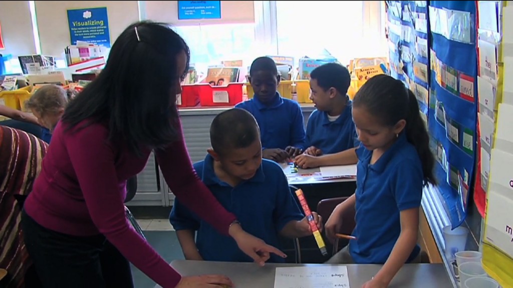Senate Panel Votes to Loosen Teacher Residency Requirements