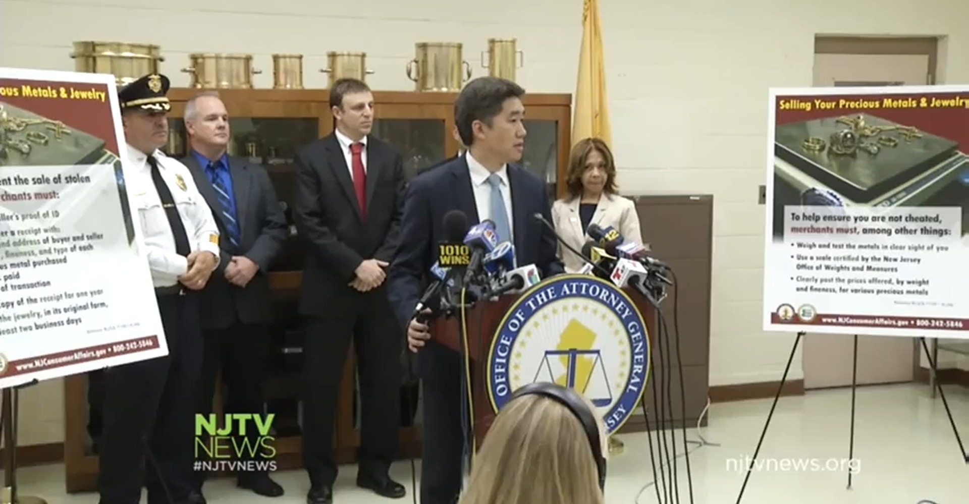 NJ Jewelry Stores Face Charges for Improper Gold Buying Practices
