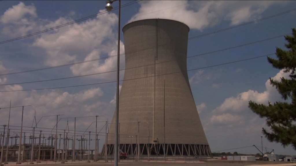 Nuclear Power Plant Teams Up with Colleges to Train Future Employees