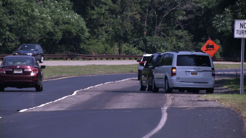 Palisades Parkway Gets Repaved