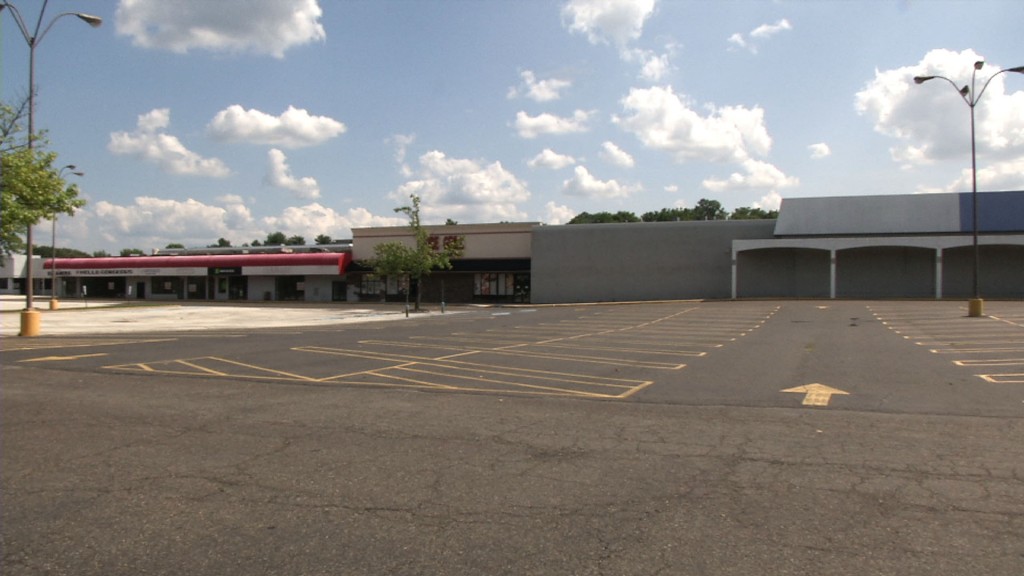 Evesham Plaza is Retail Dead Zone