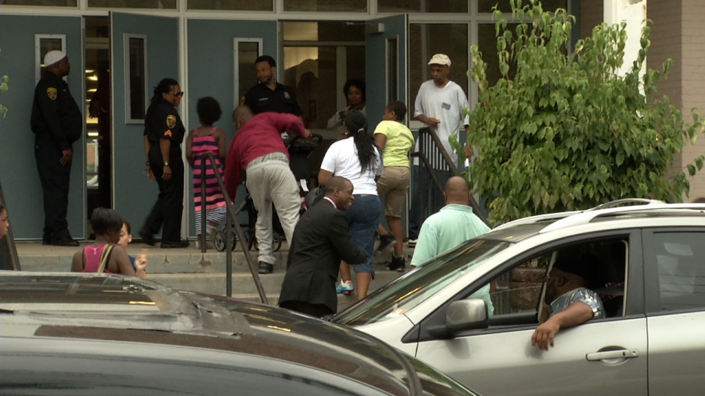 Parents Express Displeasure With One Newark Plan