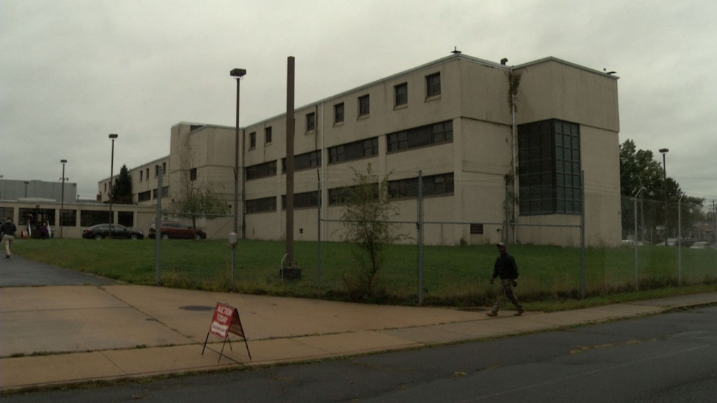 Fort Monmouth Auctions Off Items