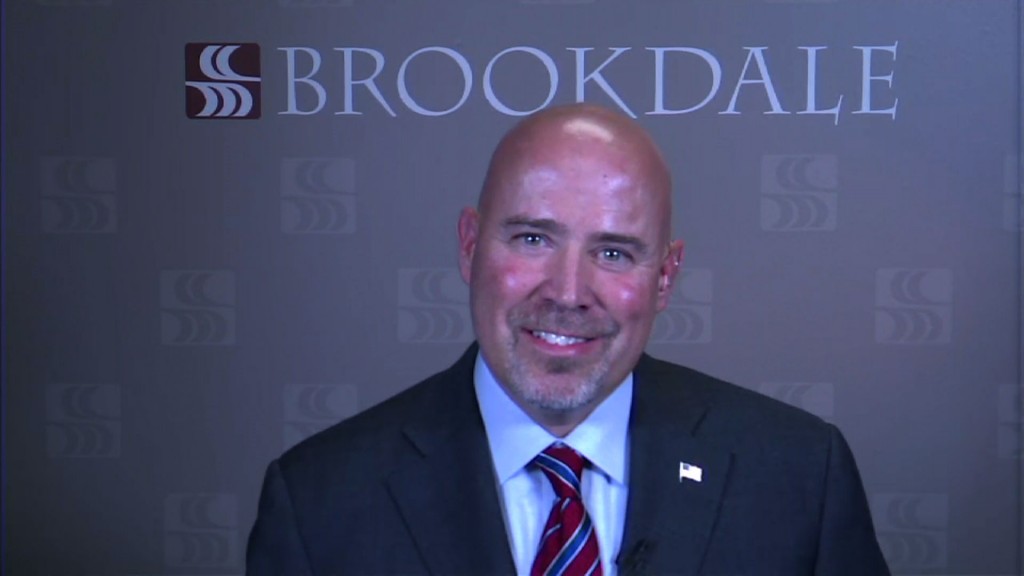 CD3 Candidate MacArthur: The Economy is the Main Issue