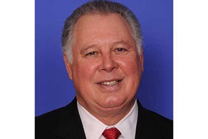 Rivals in 8th District Share Similar Roots, But Branch Off on Government Spending