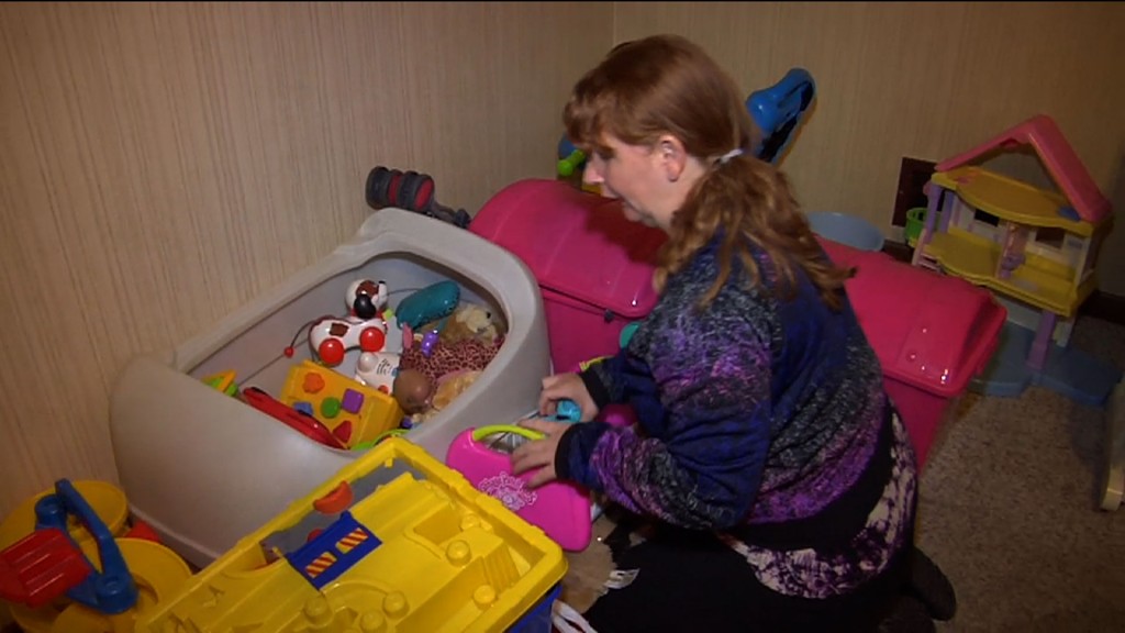 Report: About 100,000 NJ Parents Without Full-Time Jobs
