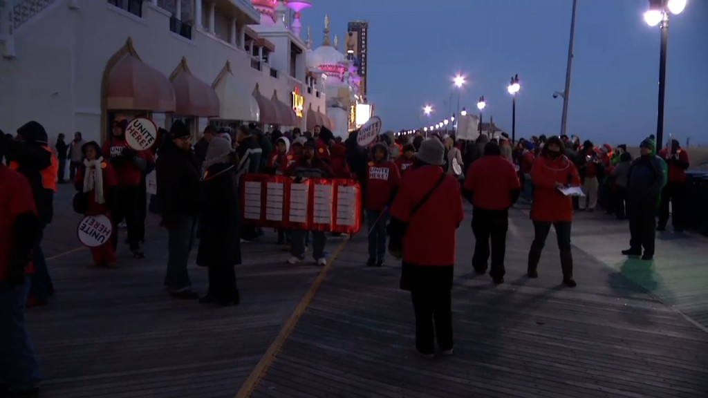 Casino Workers Demonstrate Over Taj Mahal Closure