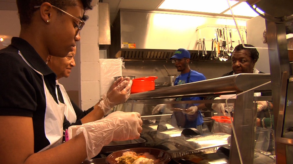 Lunch Break Gives Out Meals for Thanksgiving and Year Round