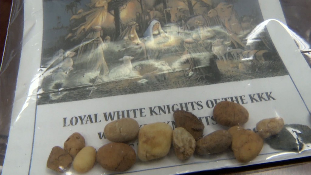 KKK Distributes Fliers in Rutherford