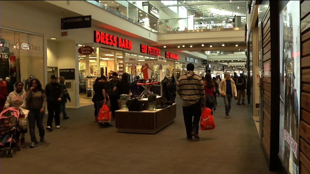 Post-Holiday Shoppers Look for Bargains