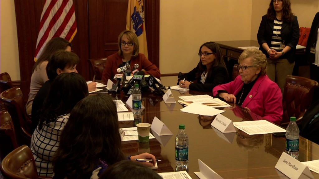 Gabby Giffords Visits Trenton, Touts Domestic Violence Gun Law