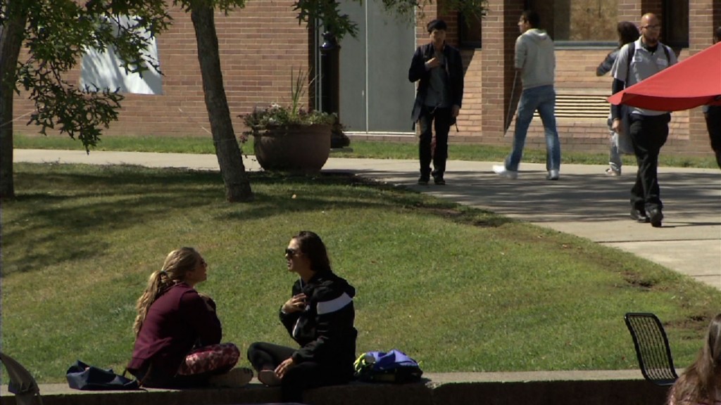 Bill Aims to Reduce College Tuition Costs