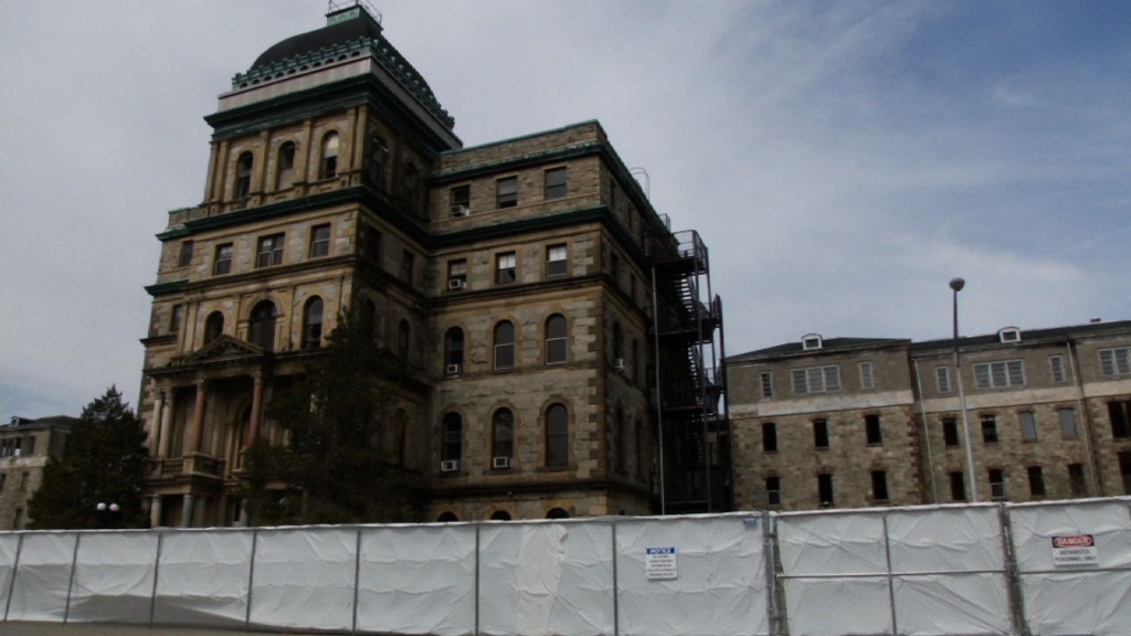 Working to Save Historic Building at Greystone Park