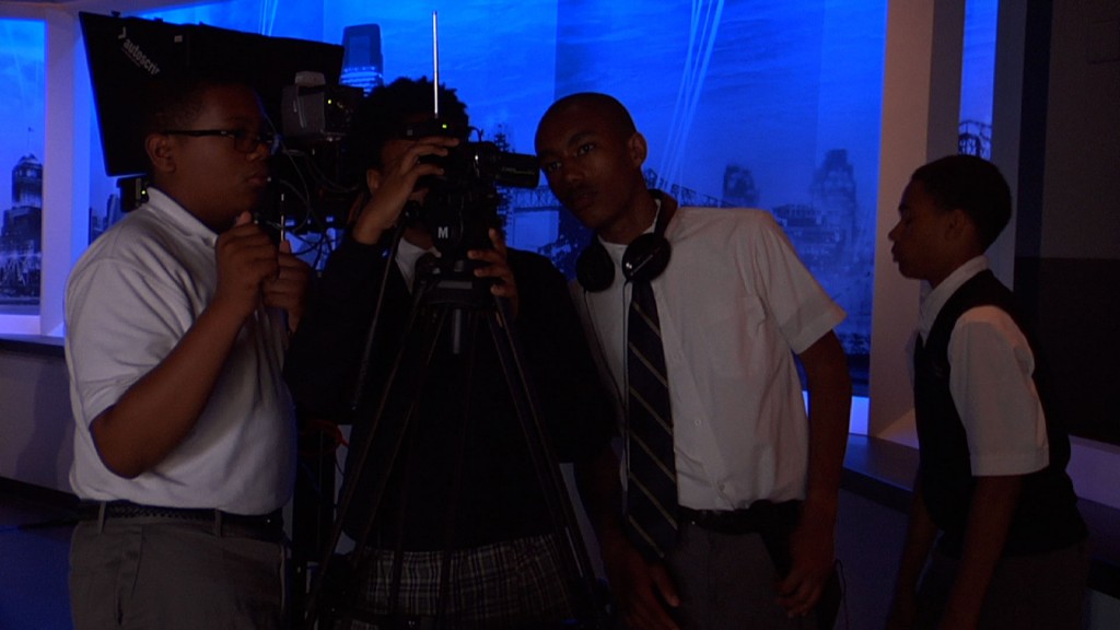 Students Get Behind-the-Scenes Look at NJTV News