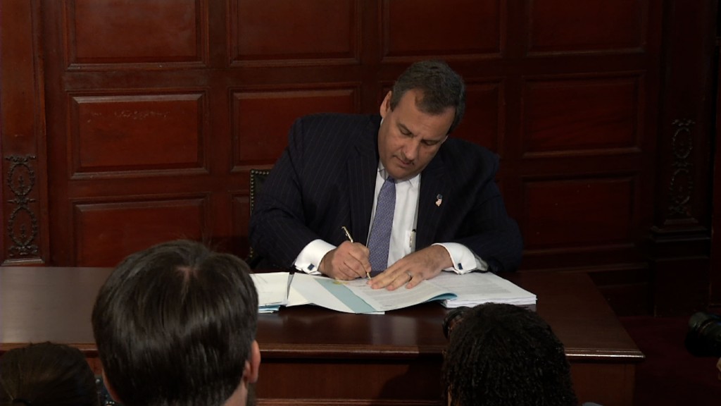Christie Vetoes Dem Budget, Kills Millionaire, Corporate Tax, Proposes EITC Increase