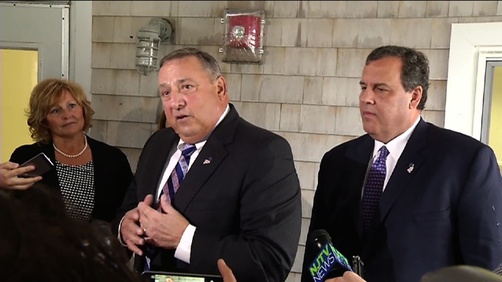 Maine Governor Endorses Christie for President