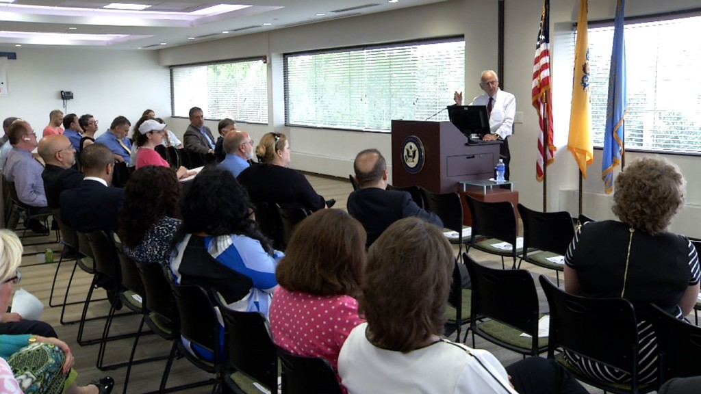 Conference Addresses What Government Can Do for Small Businesses