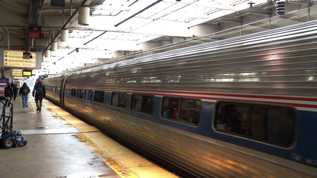 Aug. 10, 2015: NJTV News with Mary Alice Williams