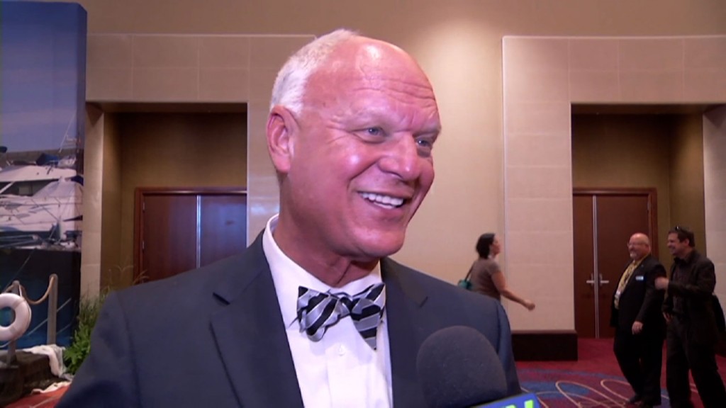Curiosity Over Showboat Sale During First Day of Chamber Business Summit