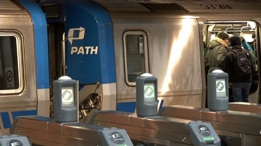 Senate Democrats Want Port Authority to Suspend PATH Plans on Newark Airport Extension