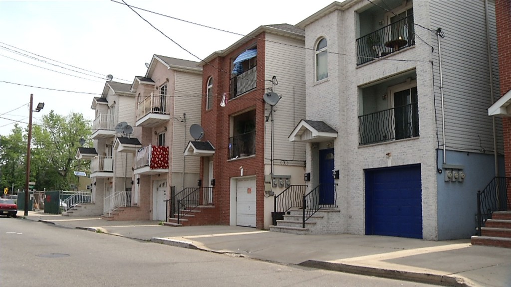Fulop Ordinance Would Permit Airbnb in Jersey City