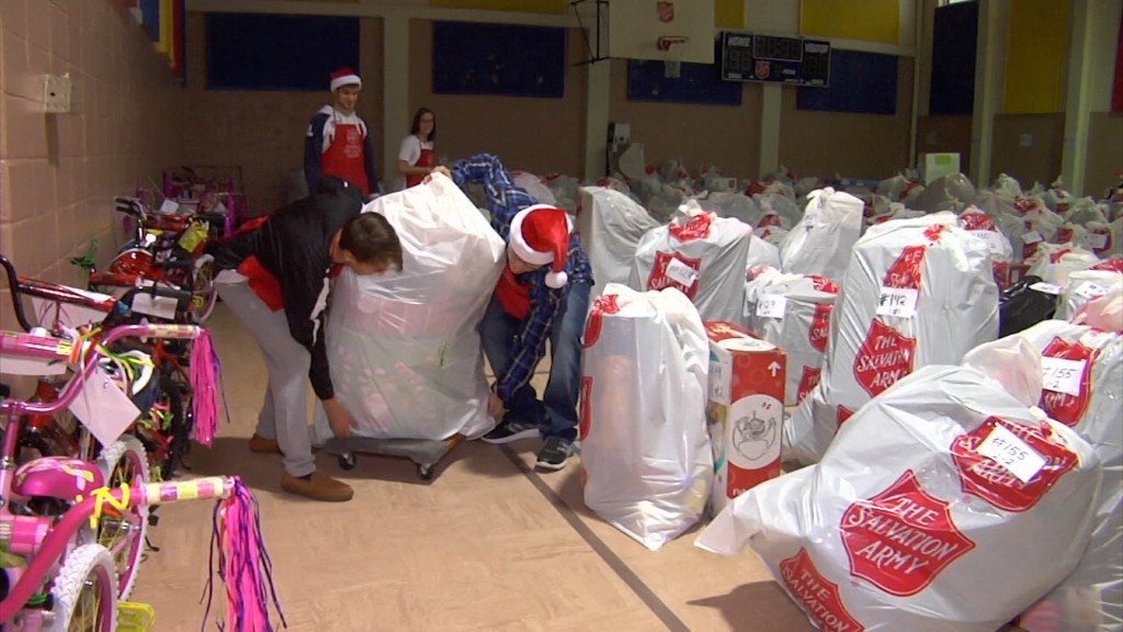 Salvation Army Helps Parents Put Presents Under the Tree