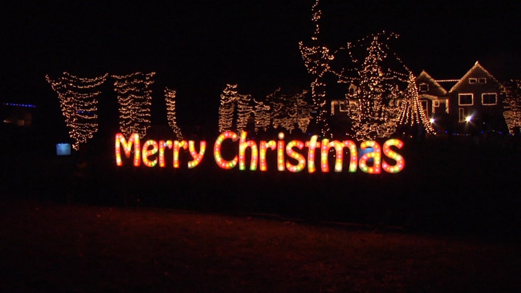 Christmas Lights Brighten Up Holiday Spirits