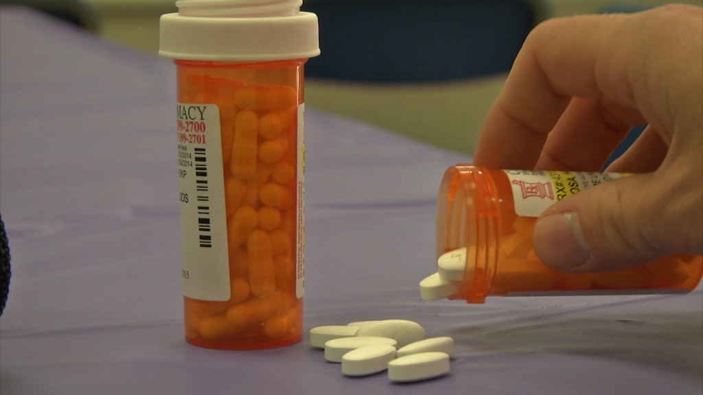 Survey Finds Doctors Prescribed Opioids to Patients, Even After Abuse