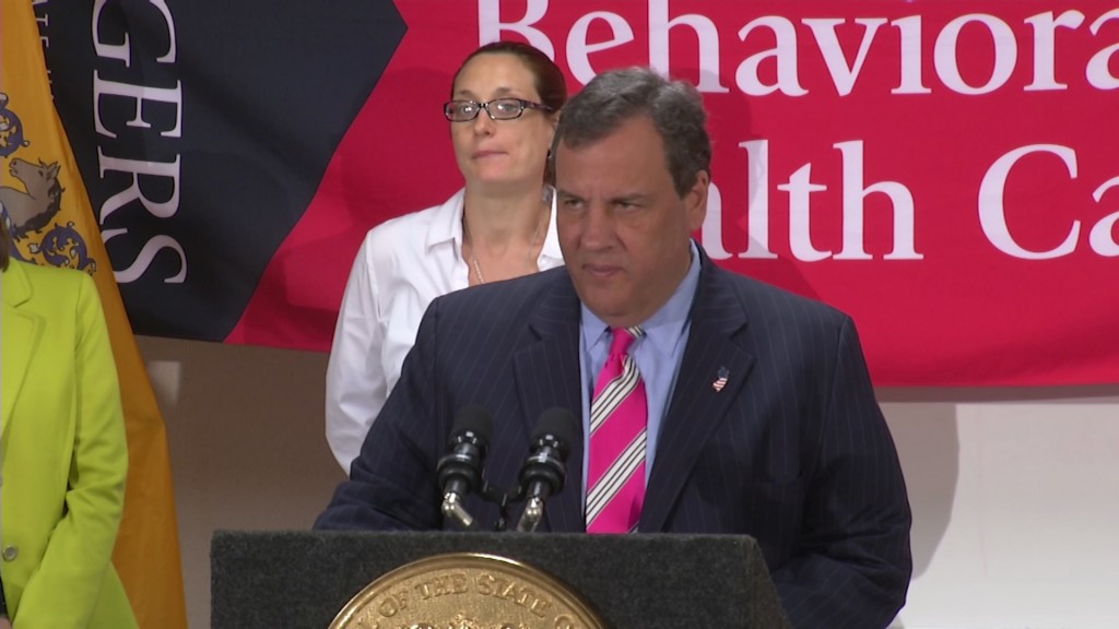 Christie Visits Addiction Hotline Center