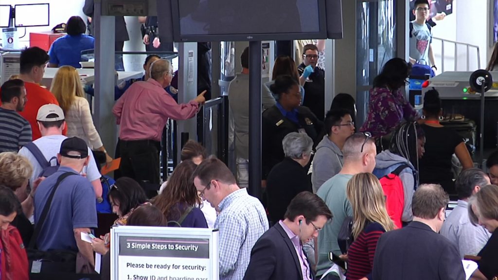 Port Authority to TSA: Shape Up or We’ll Use Contractors