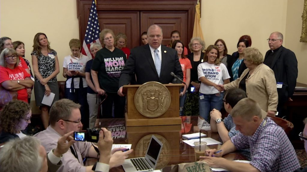 Dems, GOP Spar Over Gun Control Measures, Exploiting Orlando Tragedy