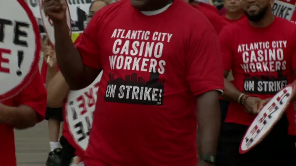 Taj Mahal Workers Go On Strike