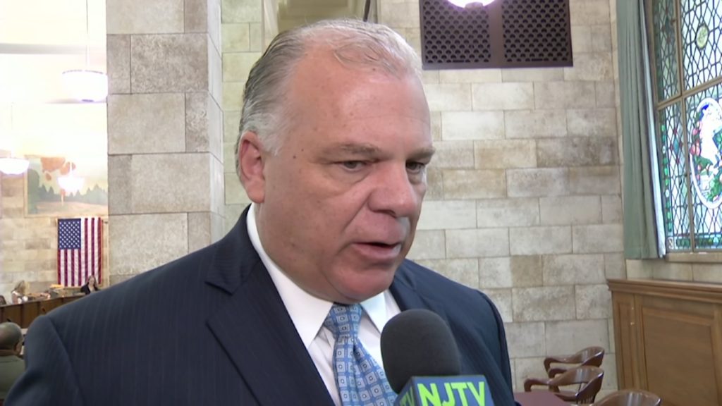NJEA Members Rally at State House and Withdraw Support from Sweeney