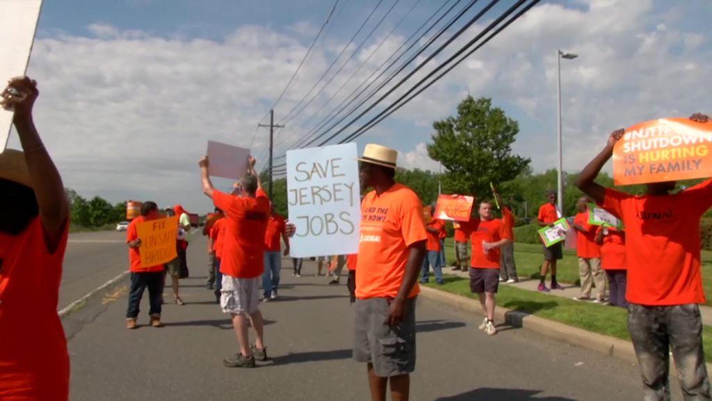 Laid Off Construction Workers Demonstrate Over TTF Shutdown