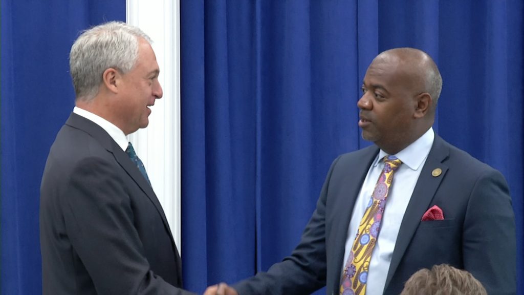 Aug. 22, 2016: NJTV News with Mary Alice Williams