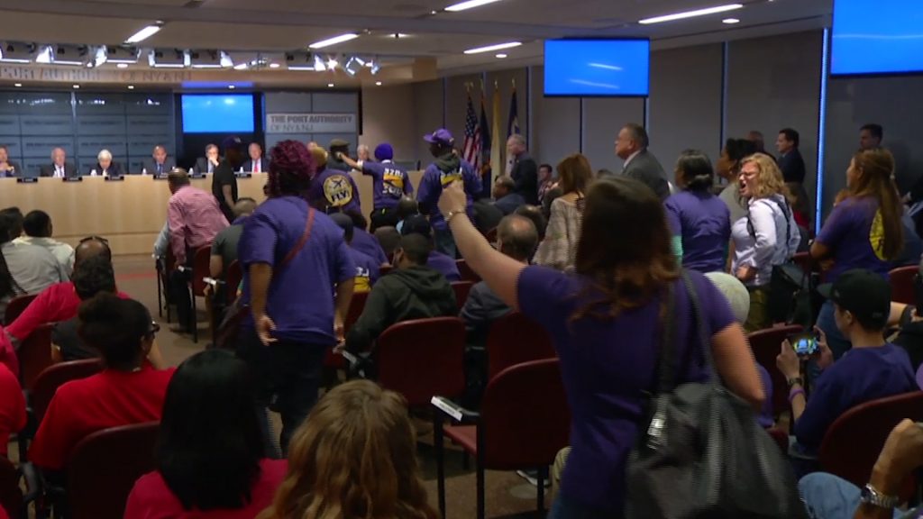 Port Authority Votes No on Minimum Wage Increase